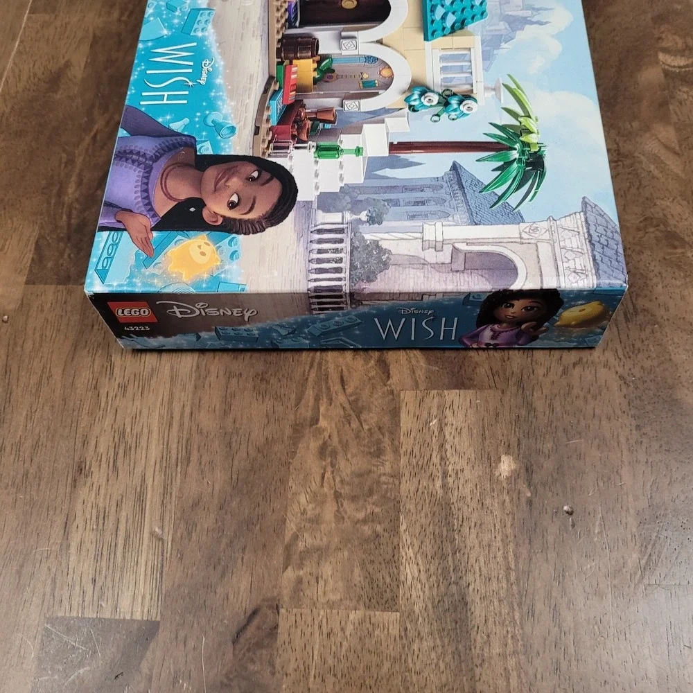 LEGO Disney Wish Asha in the City of Rosas Building Toy Set #43223 NIB Sealed